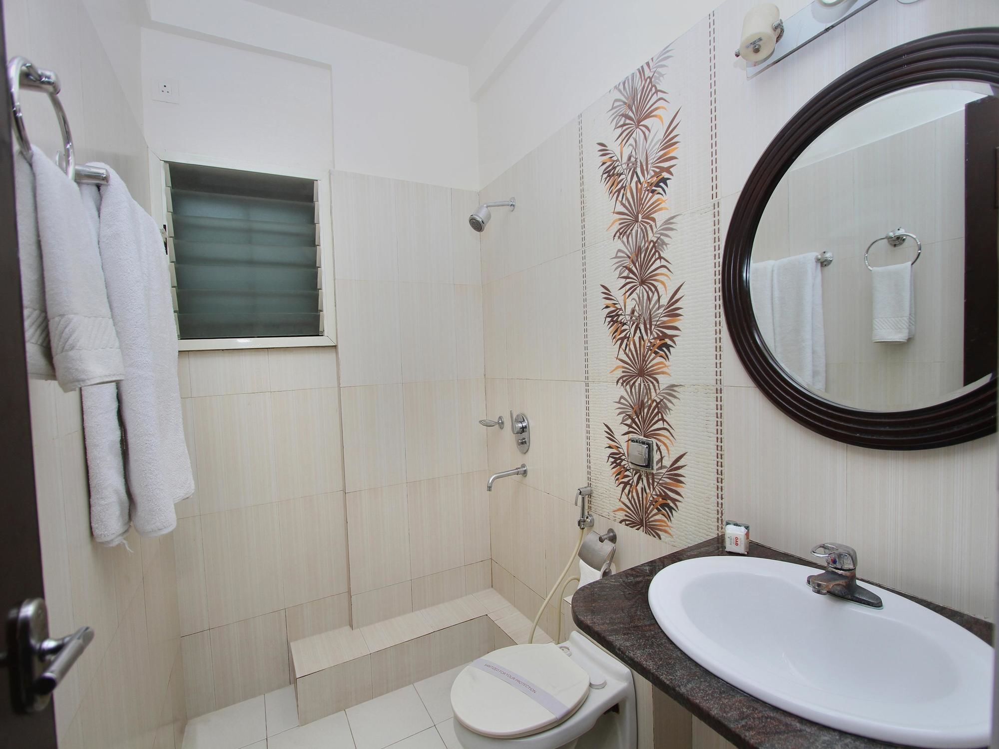 Oyo 435 Hotel Amshi International Бангалор Екстериор снимка